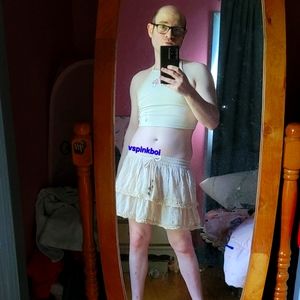 🌈 Hi everyone, I'm Anthony, I'm super bi, super, and super fun! 🌈